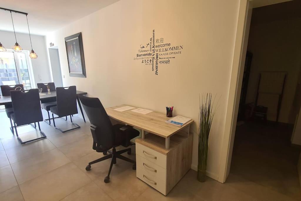 Grosse Moderne Ferienwohnung Auch Als Monteur Unterkunft Nutzbar, In Stolberg - Vicht Zewnętrze zdjęcie